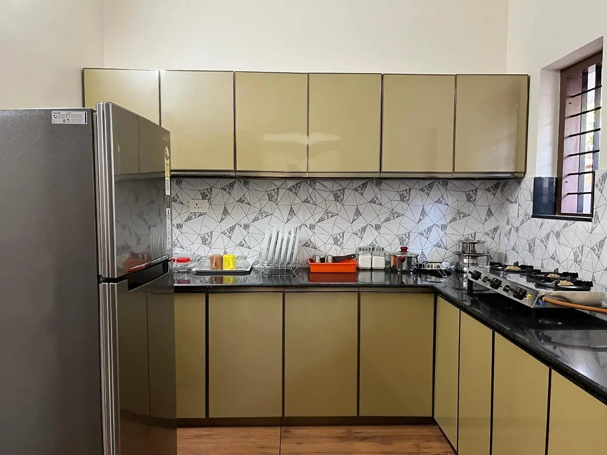 Solomon Apartments,Alappuzha Beach. 0*, Alappuzha Индия