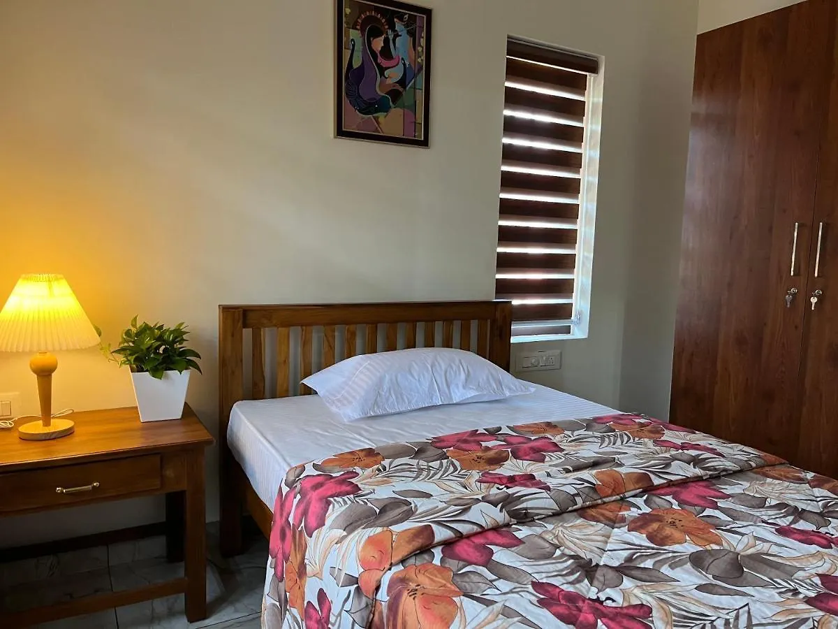 Апартаменты Solomon Apartments,Alappuzha Beach.